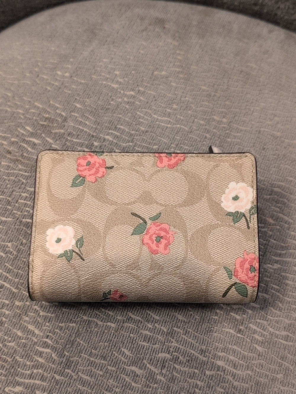 Coach Medium Corner Zip Wallet - Picture 3 of 10